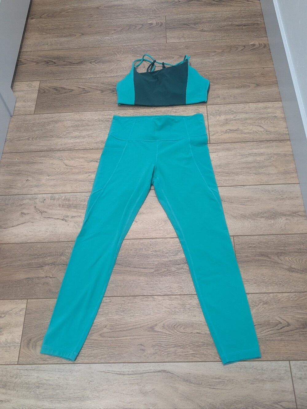 Teal High-Waist Leggings & Strappy Sports Bra Set - Women Pants & Jumpsuits